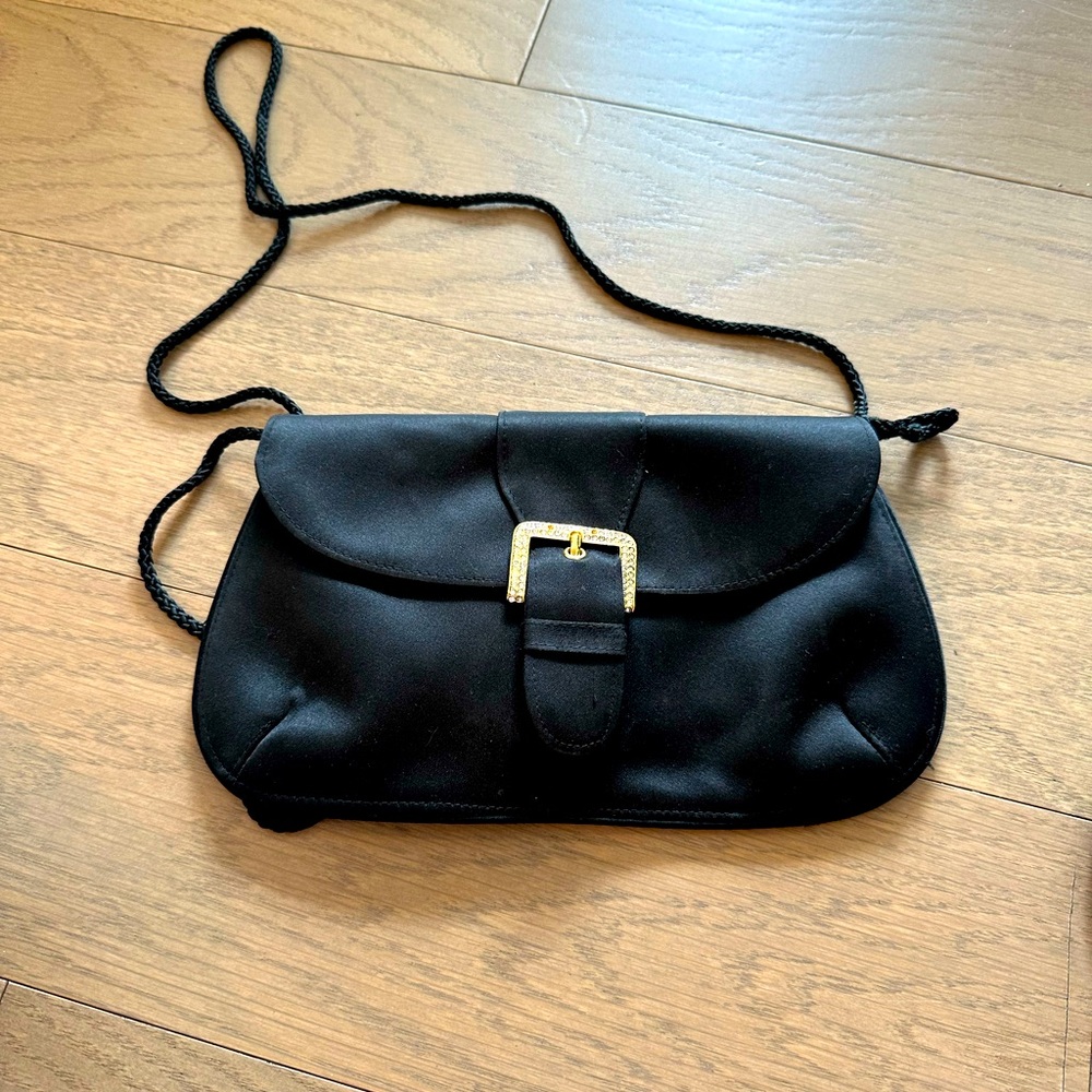 Small clutch